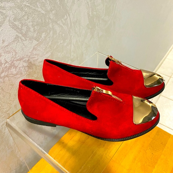 Shoes - Picture 3 of 3